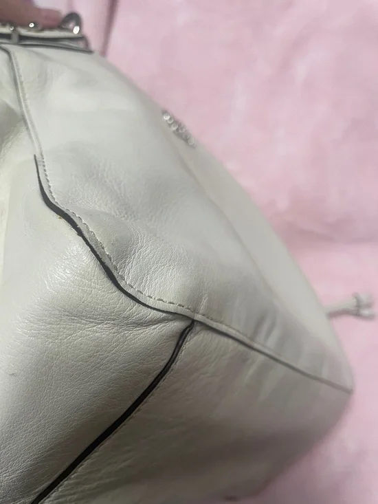 Coach - Picture 8 of 16